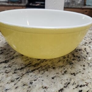 Pyrex Yellow Mixing Bowl